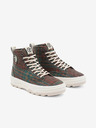 Vans Fuzzy Plaid Sentry WC Спортни обувки